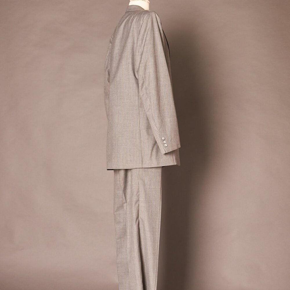1990s Deadstock Gray Stream Line Pin Stripe Gray Suit